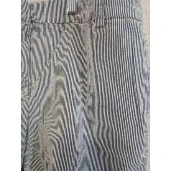 Tommy Hilfiger Seersucker Shorts Blue White Stripes Pockets Women Size‎ 16 - Picture 5 of 6